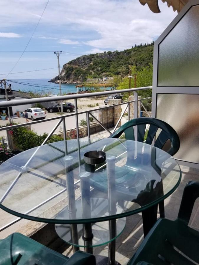Irini Boutique Rooms!!! Химара Экстерьер фото