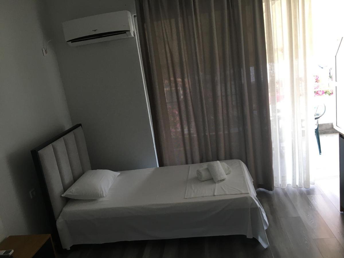 Irini Boutique Rooms!!! Химара Экстерьер фото