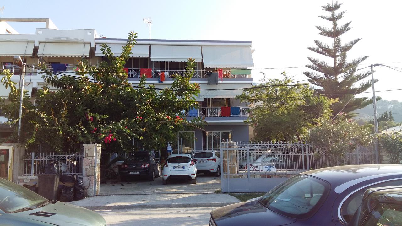 Irini Boutique Rooms!!! Химара Экстерьер фото