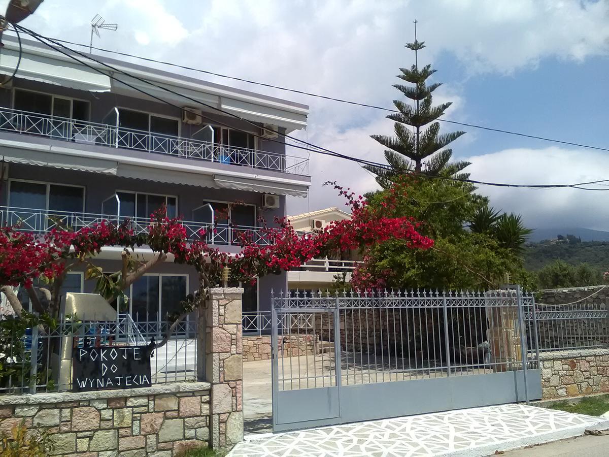 Irini Boutique Rooms!!! Химара Экстерьер фото